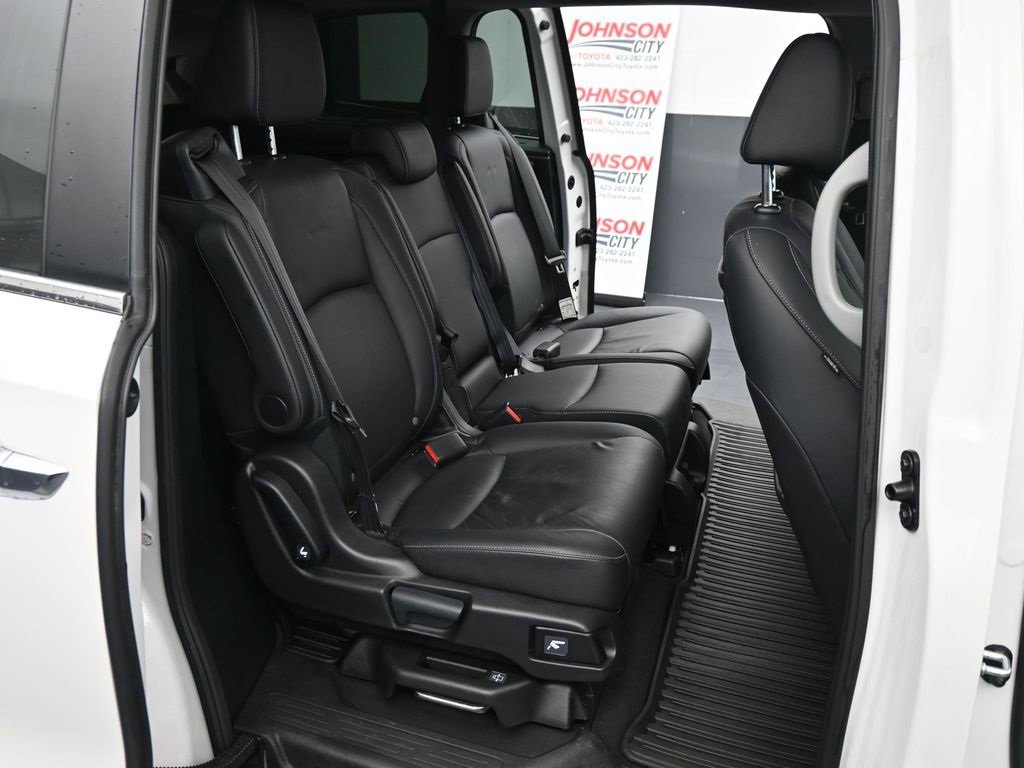 Used 2023 Honda Odyssey Touring image 25