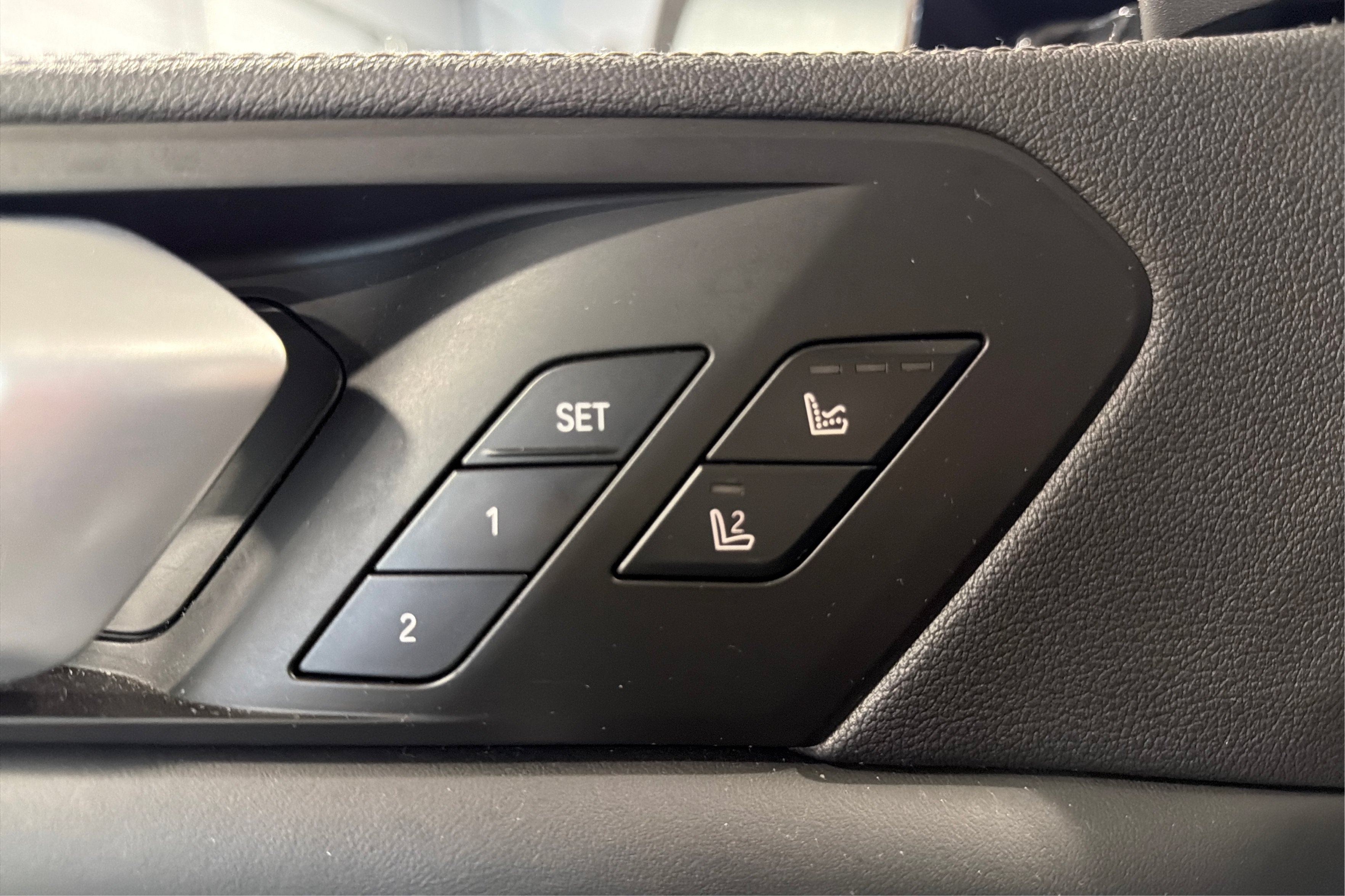 Used 2022 BMW X5 M50i w/ Executive Package AWD/4WD image 17