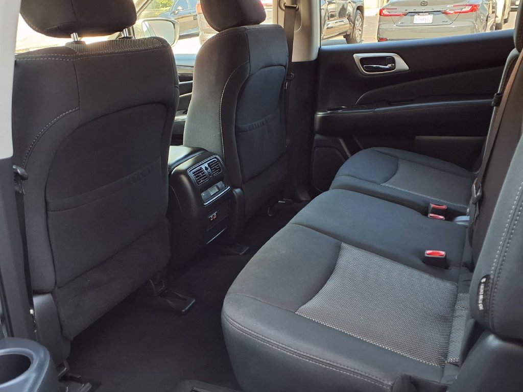 Used 2020 Nissan Pathfinder S FWD image 22