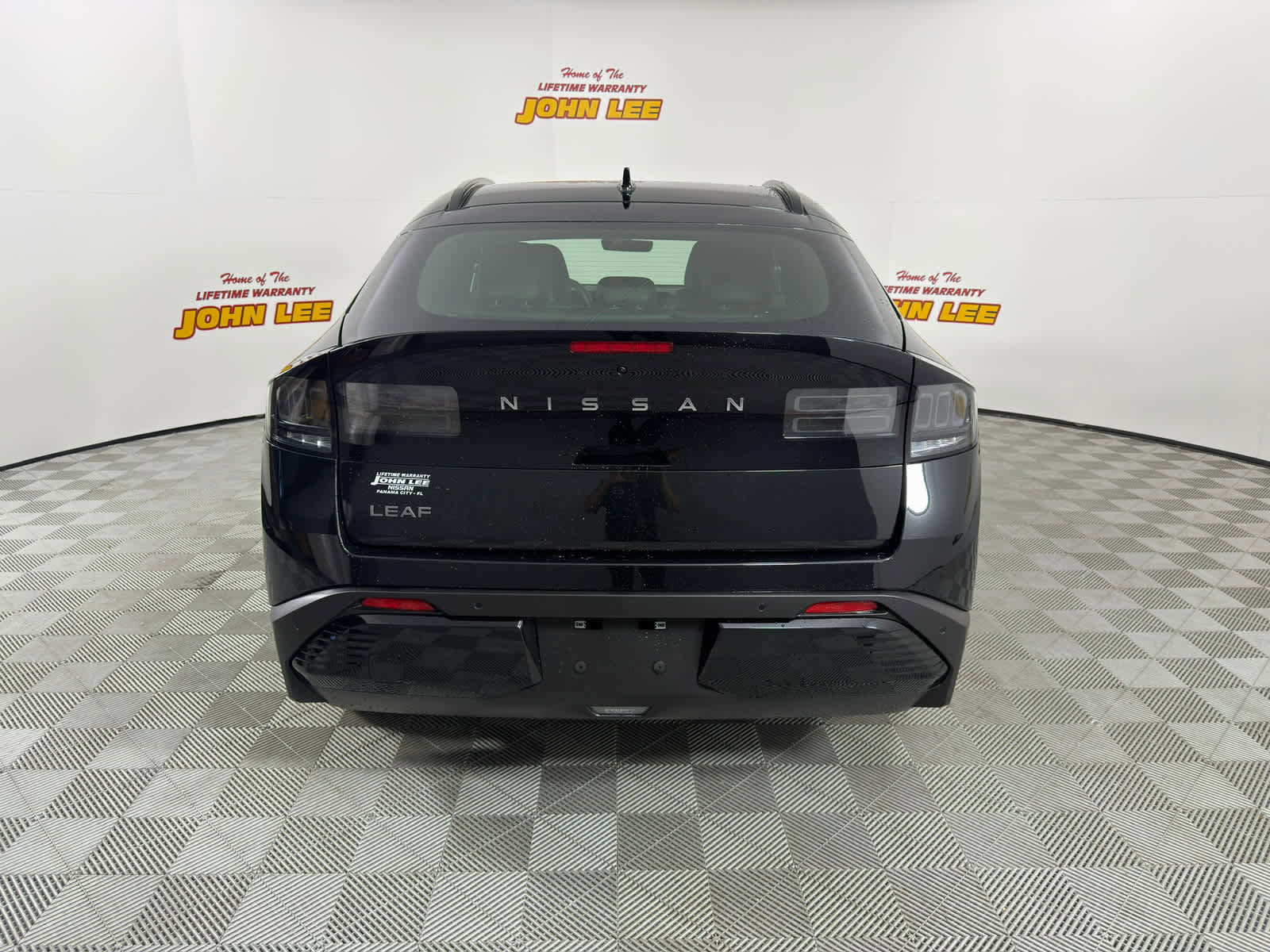 New 2026 Nissan Leaf Platinum+ w/ Cargo Package (Platinum+) image 4