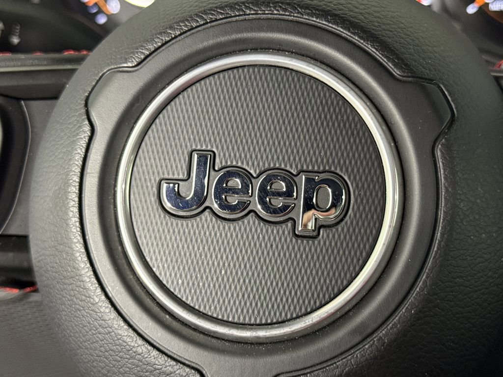 Used 2024 Jeep Gladiator Rubicon w/ Convenience Group image 22