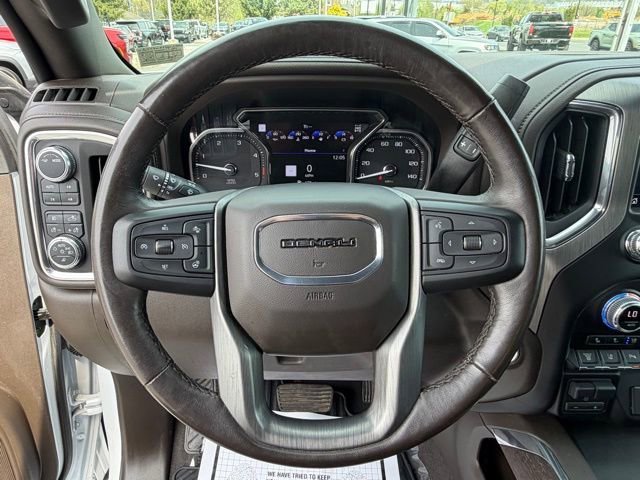 Used 2022 GMC Sierra 3500 Denali w/ Technology Package AWD/4WD image 30