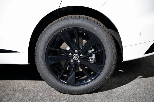 New 2026 Jaguar F-PACE R-Dynamic S AWD/4WD image 5