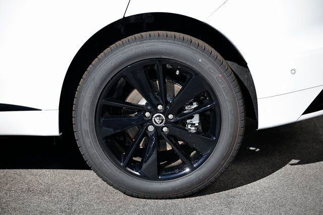 New 2026 Jaguar F-PACE R-Dynamic S AWD/4WD image 5