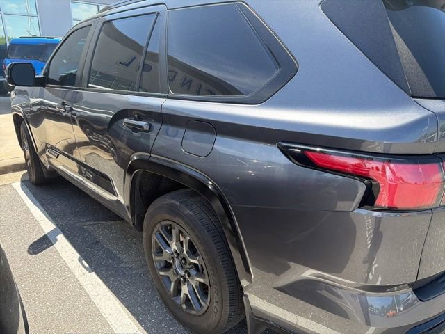 Used 2024 Toyota Sequoia Platinum image 5