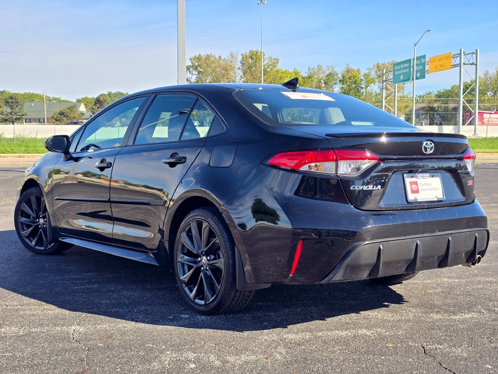Certified 2024 Toyota Corolla SE w/ SE Premium Package FWD image 16