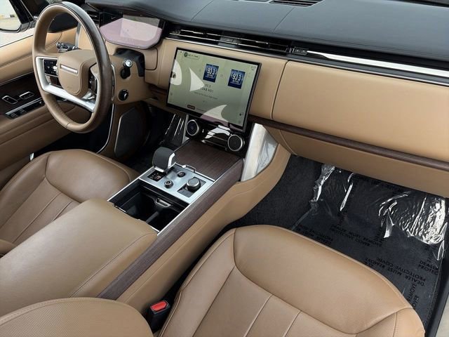 Used 2023 Land Rover Range Rover SE image 13