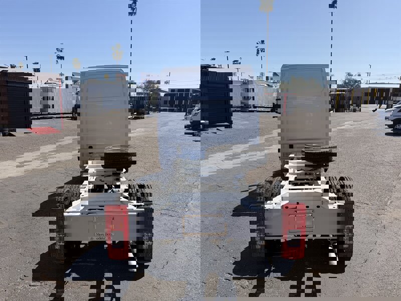 Used 2023 Mercedes-Benz Sprinter 3500 image 4