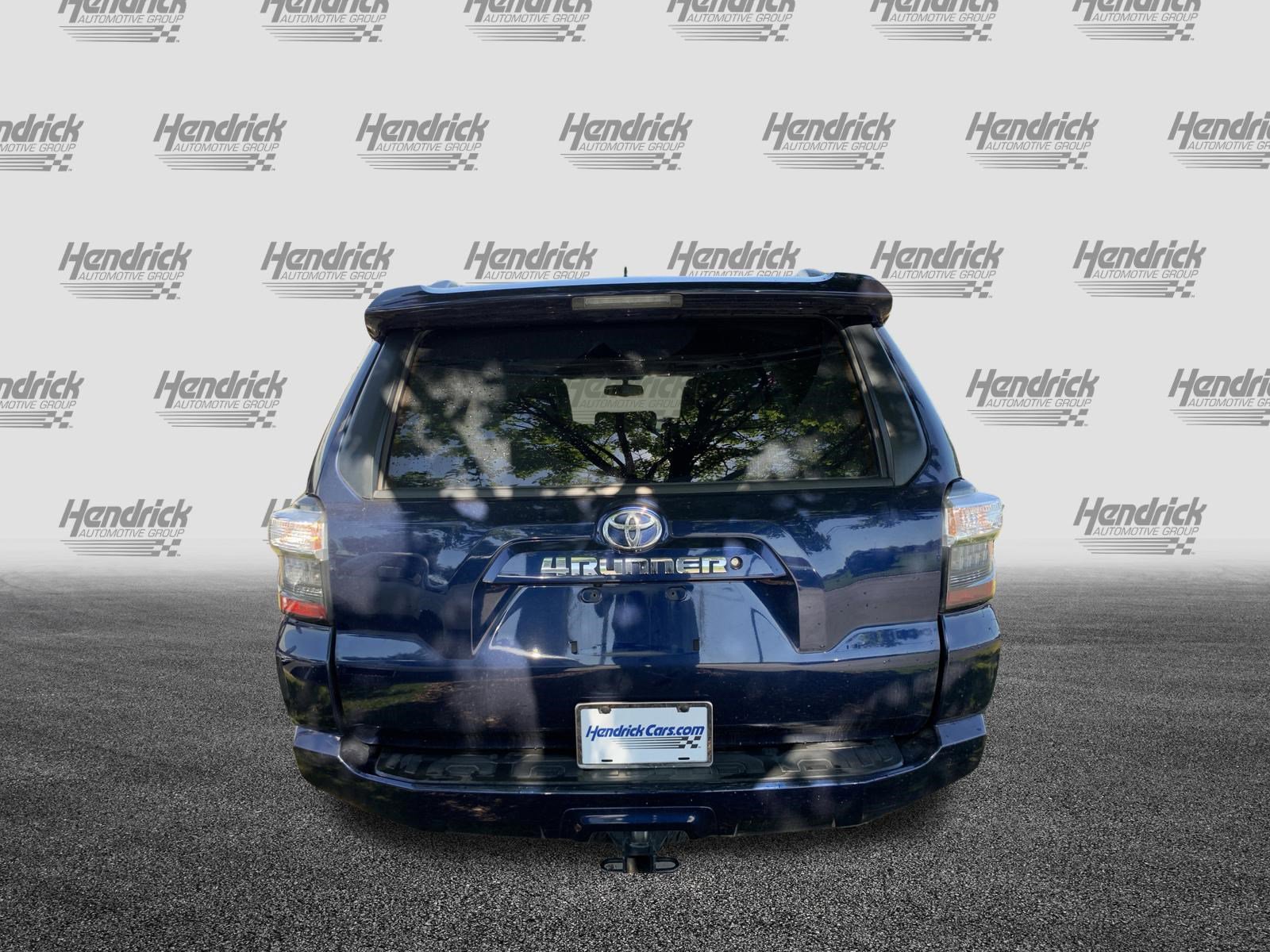 Used 2016 Toyota 4Runner SR5 AWD/4WD image 9