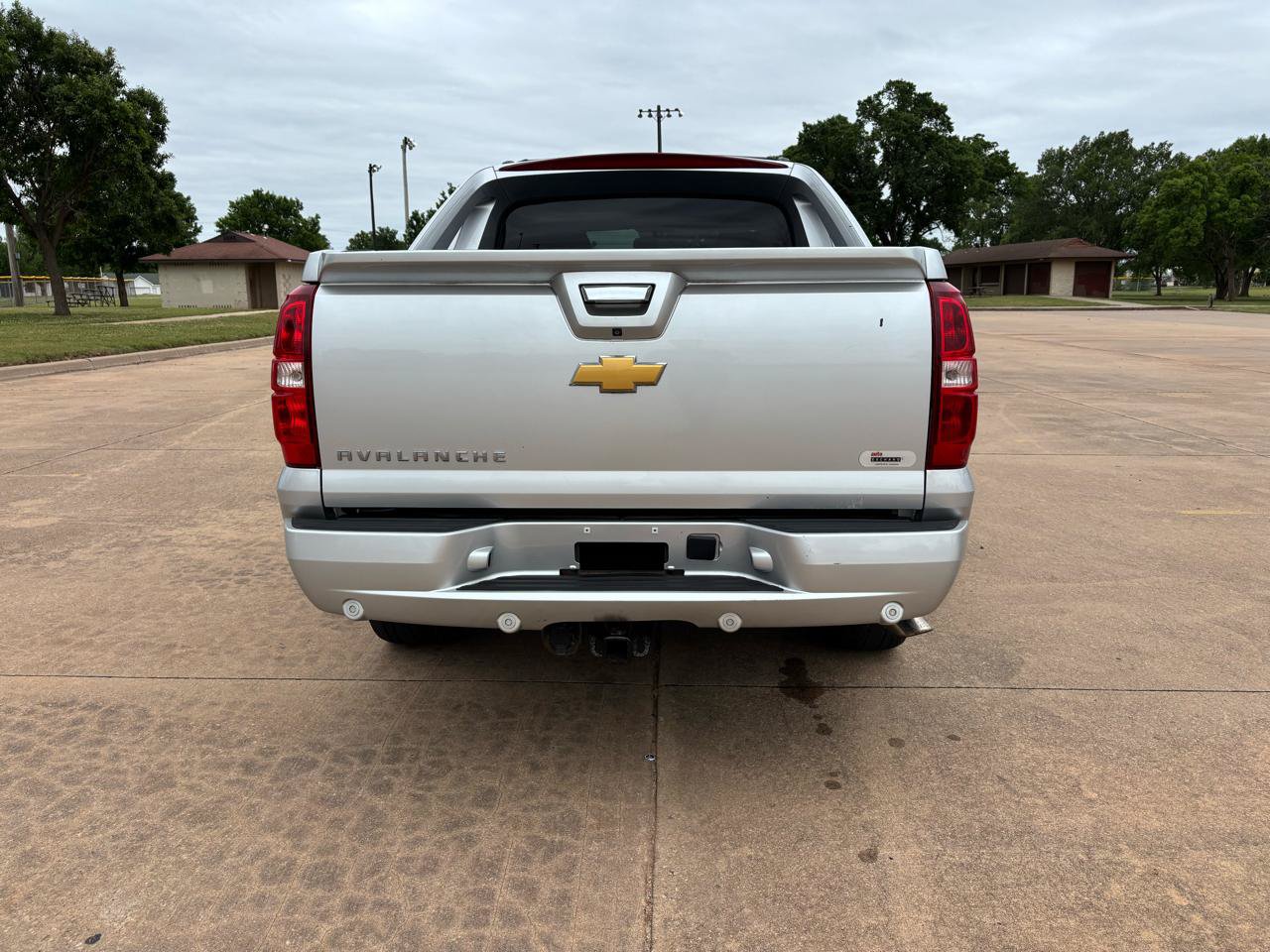Used 2012 Chevrolet Avalanche LTZ AWD/4WD image 27