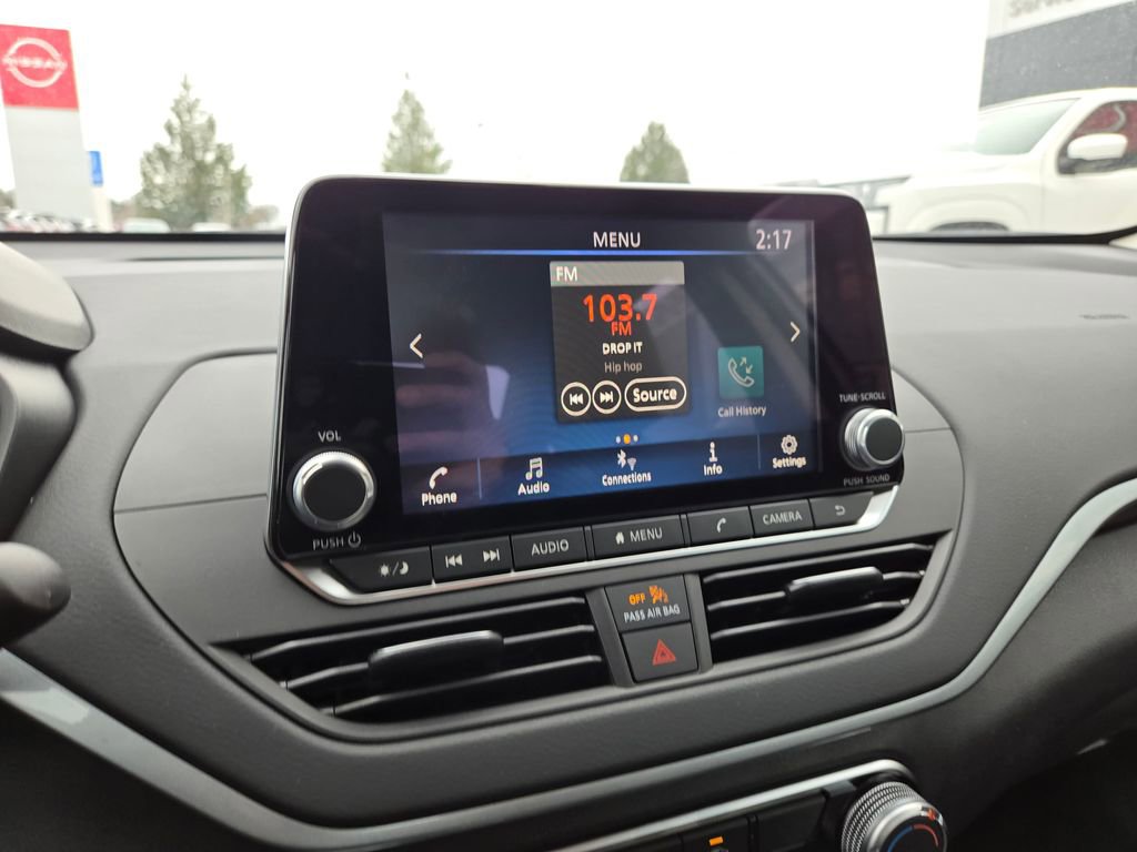 New 2025 Nissan Altima 2.5 S image 10