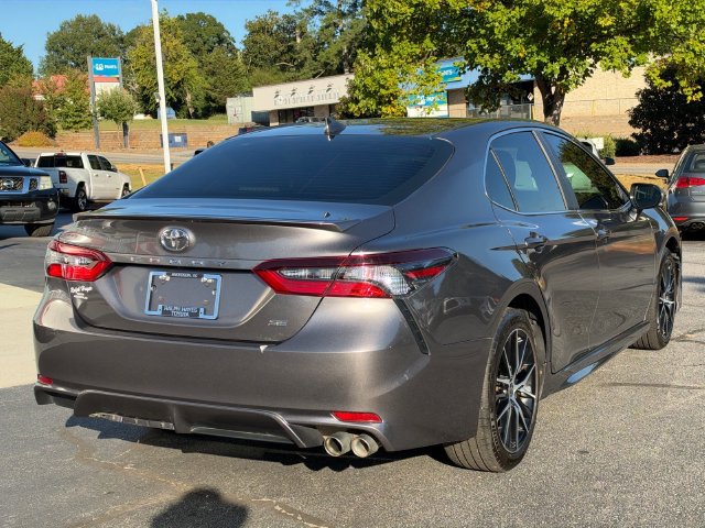 Used 2023 Toyota Camry SE w/ Convenience Package FWD image 3