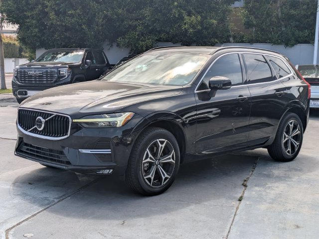 Certified 2022 Volvo XC60 B5 Momentum FWD image 7