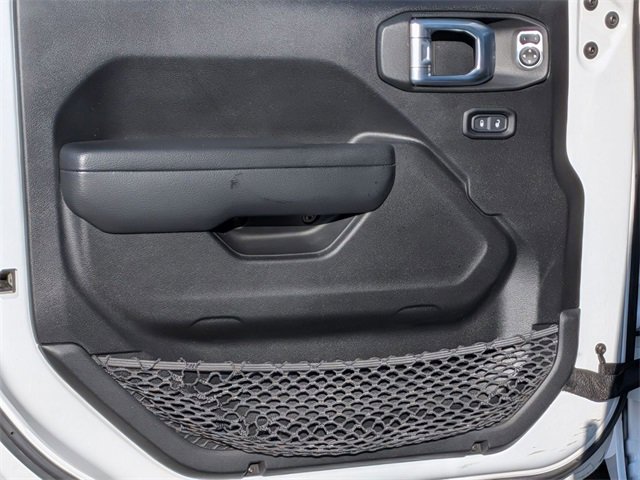 Certified 2022 Jeep Gladiator Sport image 13