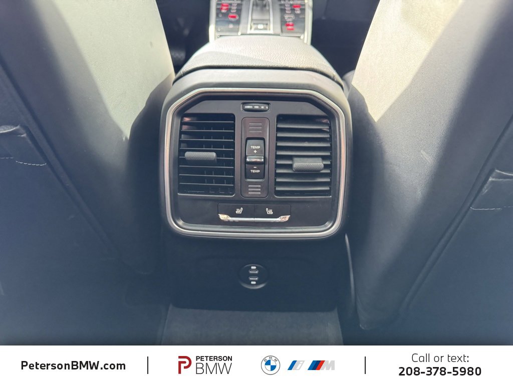 Used 2024 Porsche Macan image 23