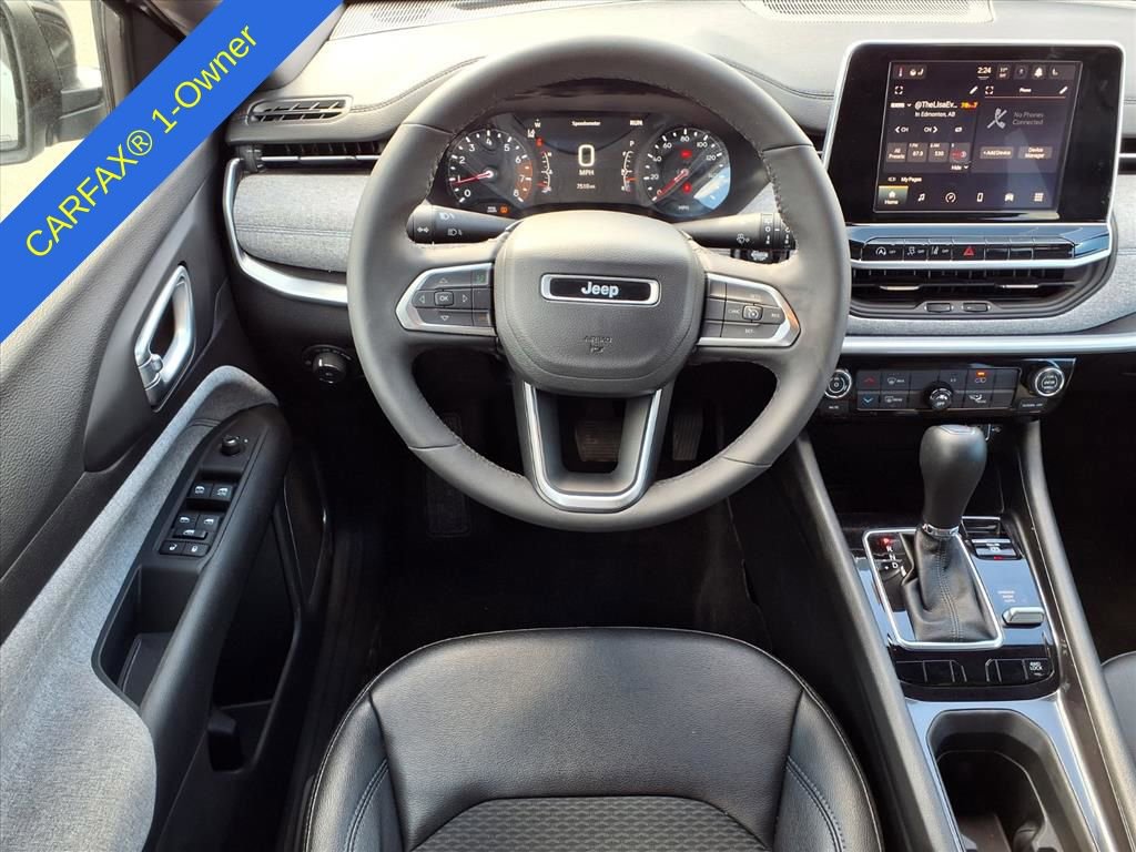 Used 2025 Jeep Compass Latitude image 15