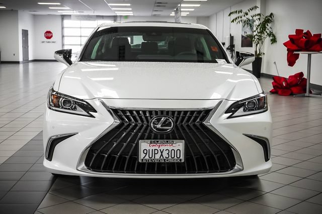 Certified 2025 Lexus ES 350 w/ Premium Package FWD image 4