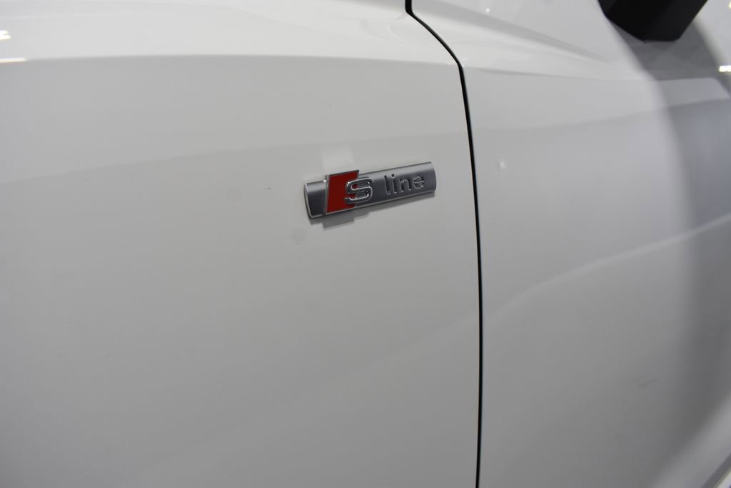 Used 2024 Audi Q3 2.0T Premium Plus w/ Premium Plus Package image 36