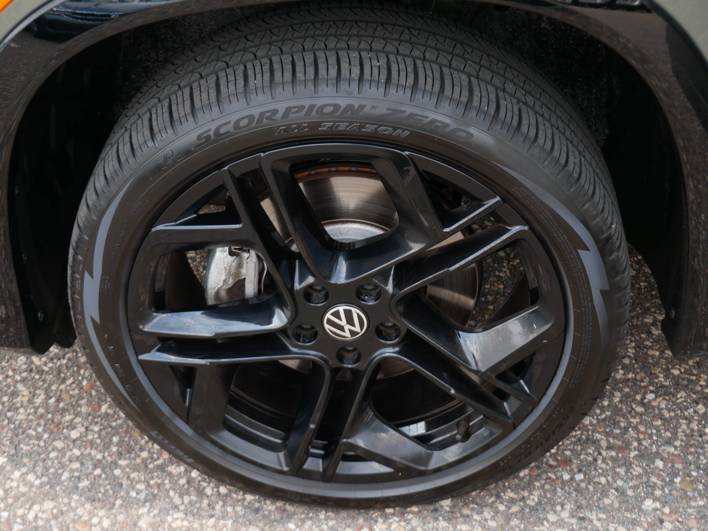 Used 2026 Volkswagen Tiguan SE R-Line AWD/4WD image 15