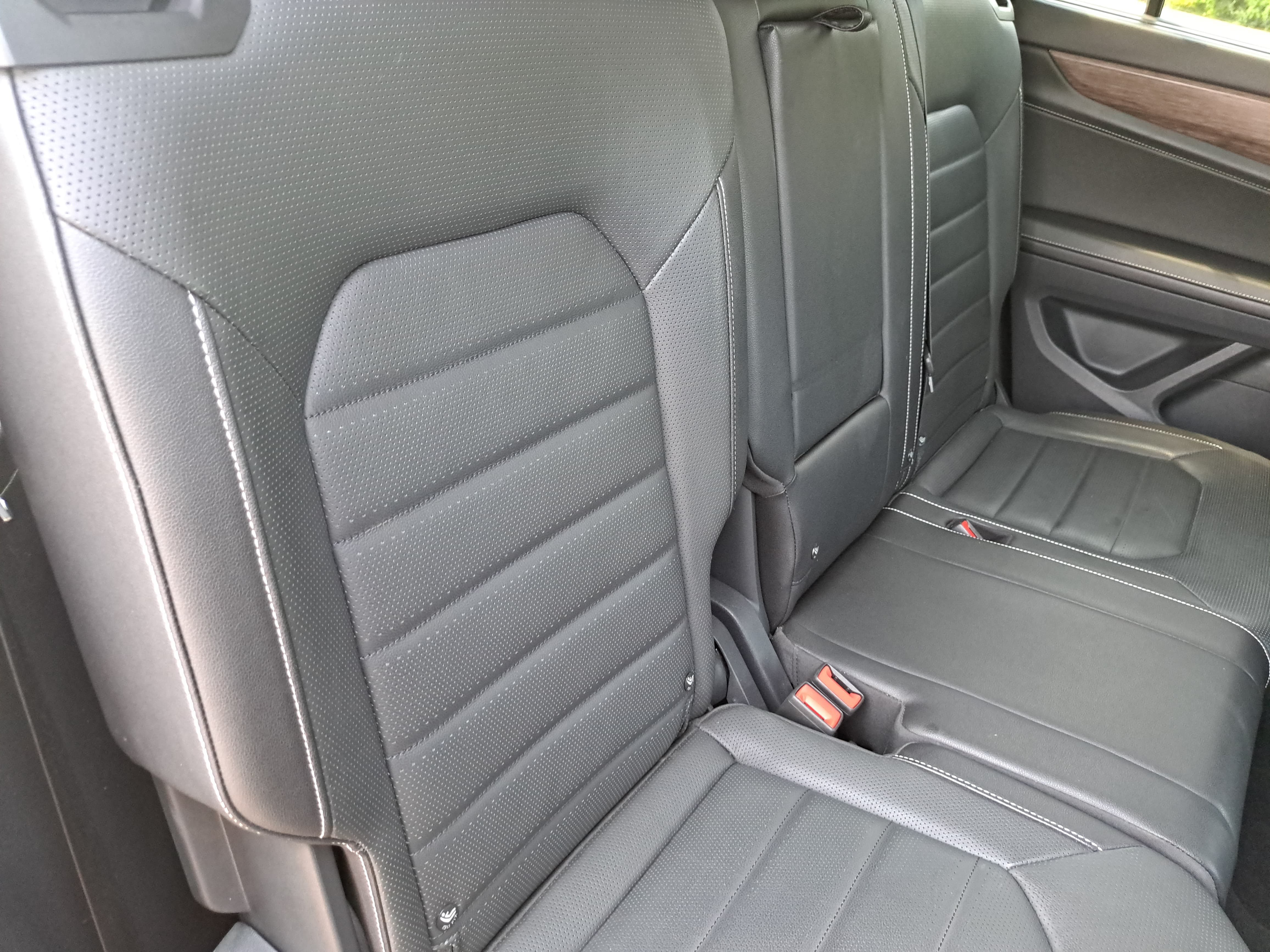 Certified 2026 Volkswagen Atlas SEL AWD/4WD image 12