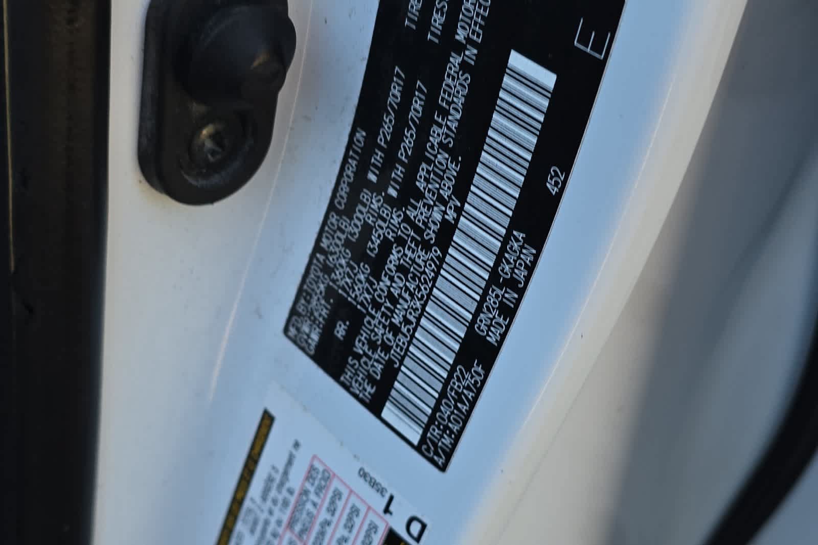 Used 2019 Toyota 4Runner SR5 AWD/4WD image 29