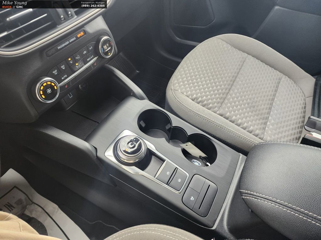 Used 2020 Ford Escape SE Sport image 39