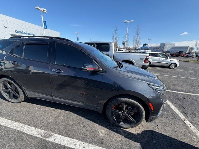 Used 2022 Chevrolet Equinox Premier image 3