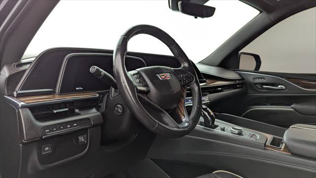 Used 2022 Cadillac Escalade ESV Premium Luxury AWD/4WD image 23