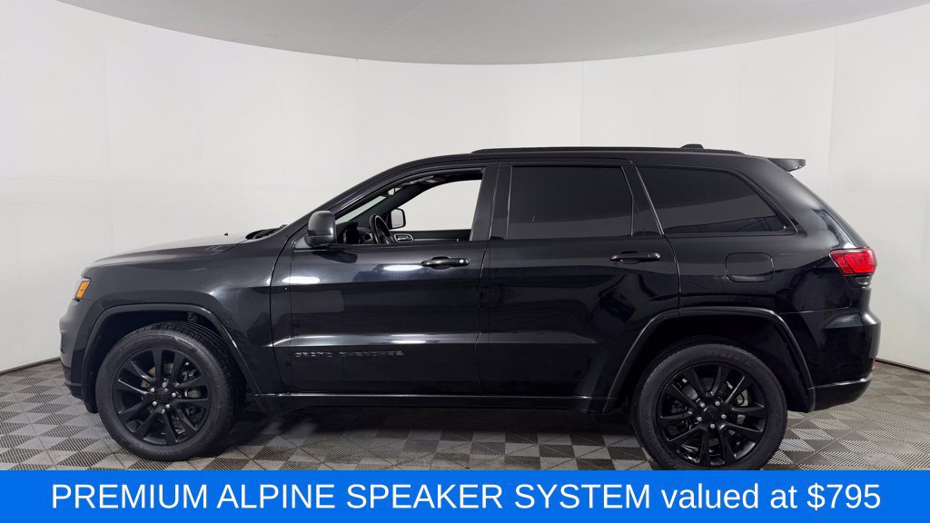 Used 2019 Jeep Grand Cherokee Altitude AWD/4WD image 5