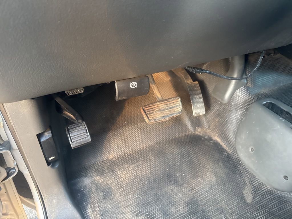 Used 2007 GMC Sierra 2500 SLE w/ Heavy-Duty Power Package image 15