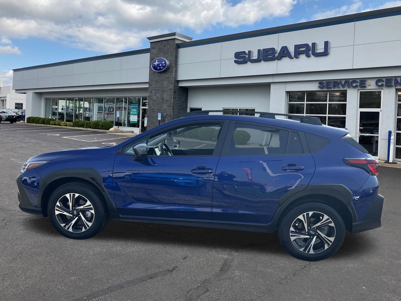 Certified 2025 Subaru Crosstrek 2.0i Premium image 4