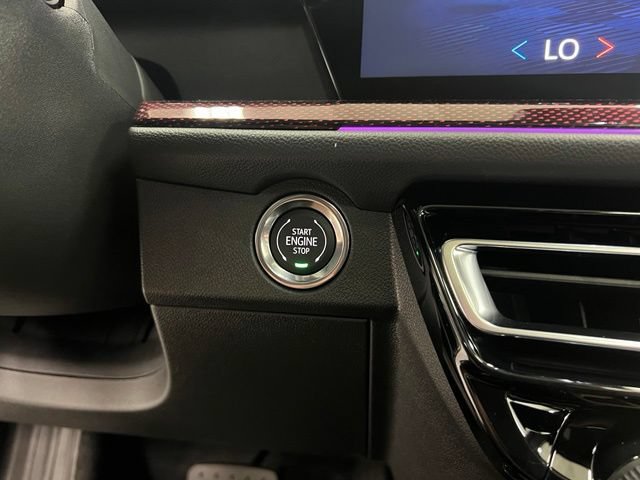 New 2026 Chevrolet Traverse RS AWD/4WD image 11