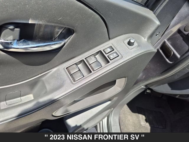 Used 2023 Nissan Frontier SV w/ Technology Package AWD/4WD image 12