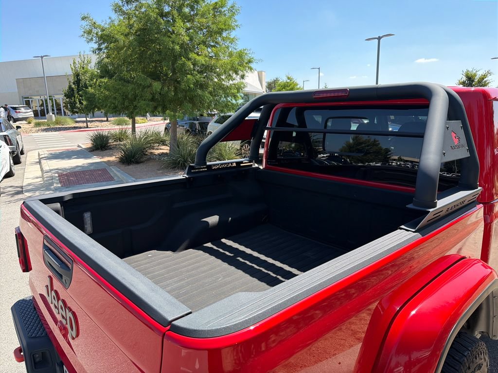 Used 2023 Jeep Gladiator Mojave w/ LED Lighting Group AWD/4WD image 40