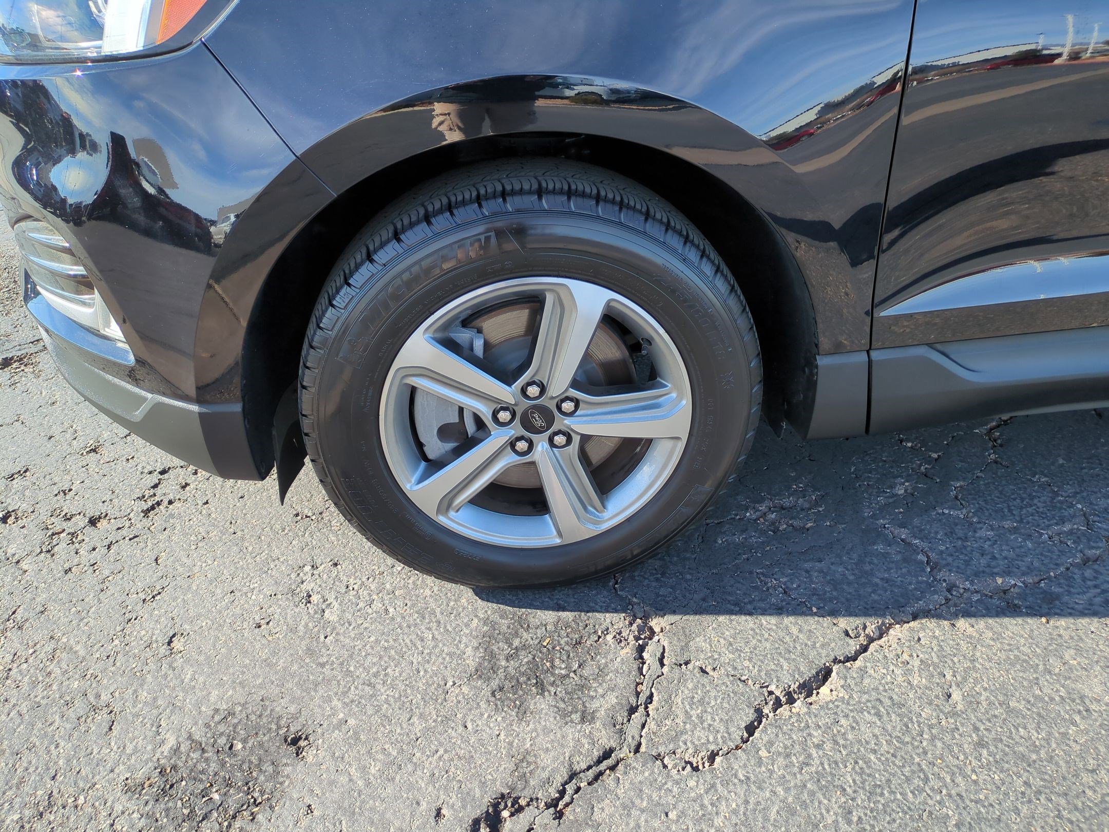 Used 2024 Ford Edge SEL w/ Convenience Package image 11