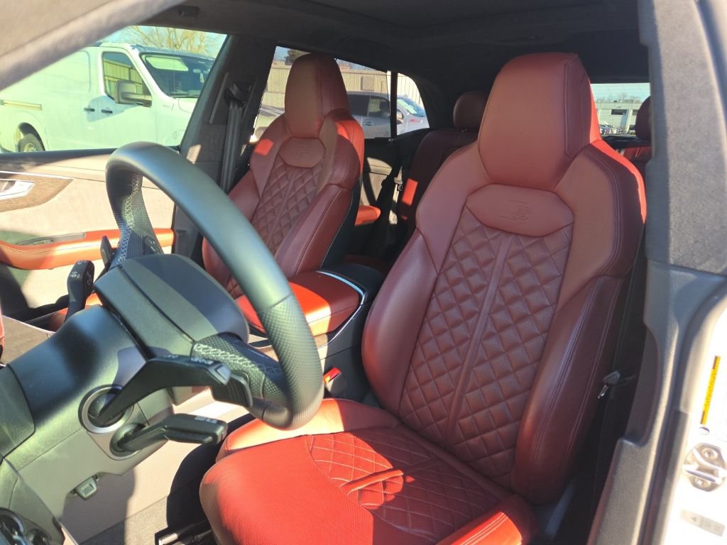 Used 2023 Audi SQ8 Prestige w/ Prestige Package image 14