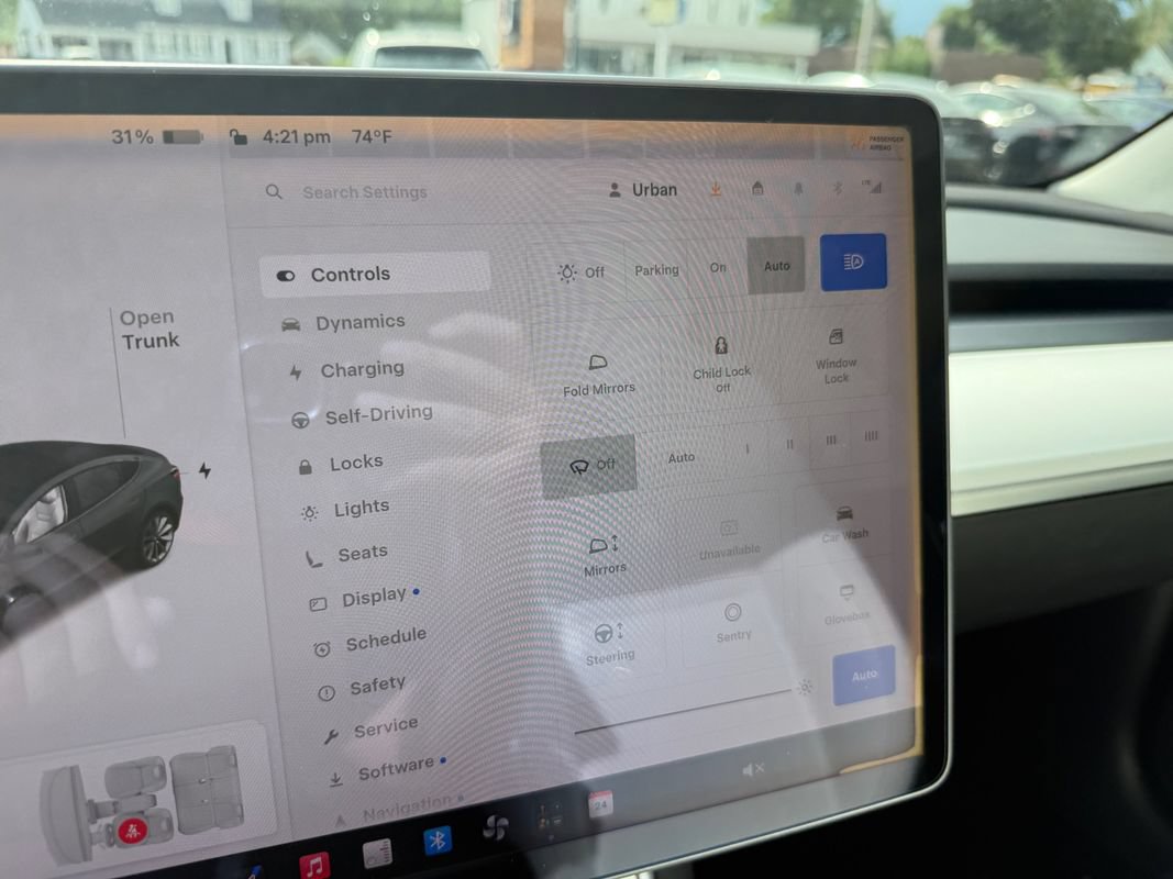 Used 2019 Tesla Model 3 Standard Range Plus RWD image 28