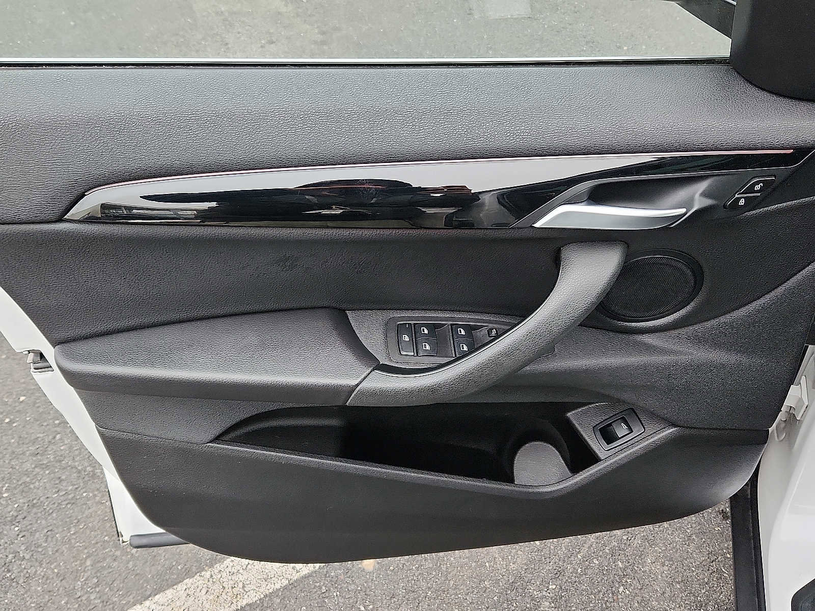 Used 2019 BMW X2 xDrive28i w/ Convenience Package image 12