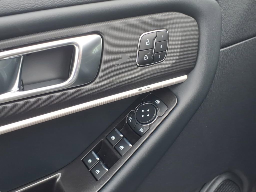 New 2026 Ford Explorer Tremor AWD/4WD image 17