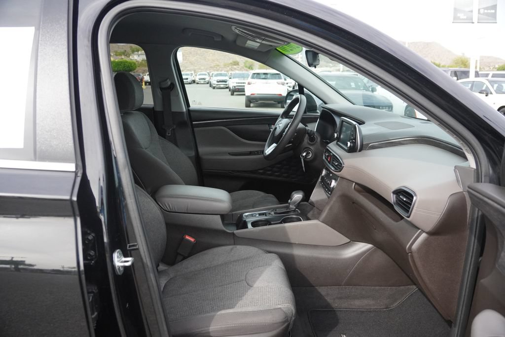 Used 2020 Hyundai Santa Fe SE FWD image 30