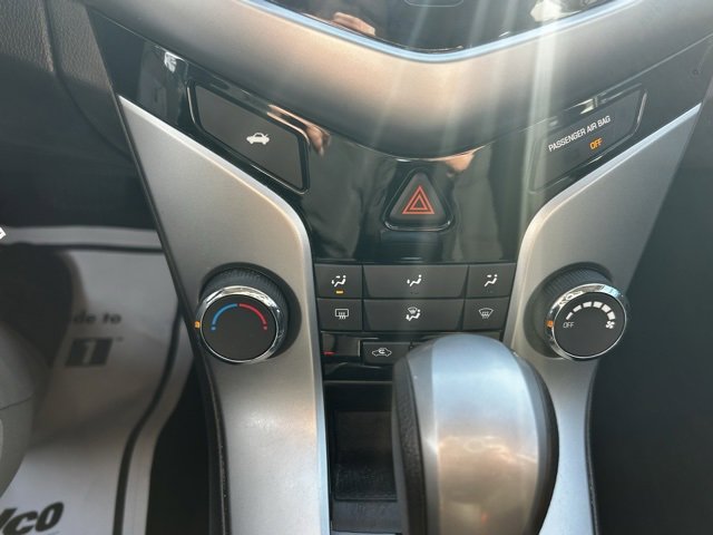 Used 2015 Chevrolet Cruze LT image 15