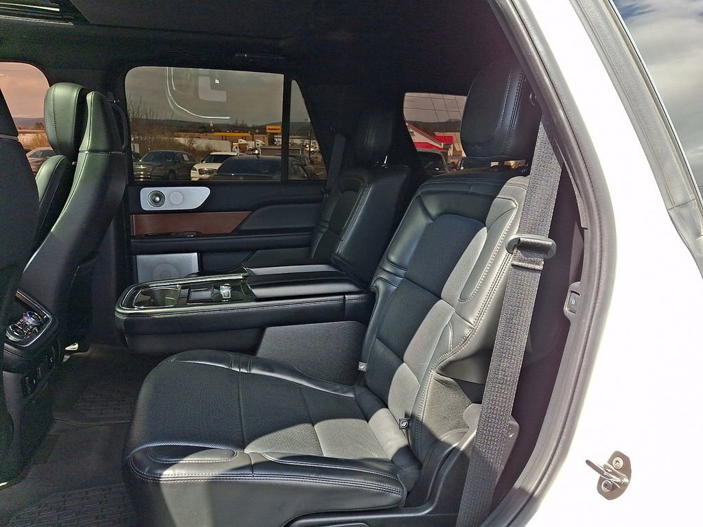 Certified 2020 Lincoln Navigator Reserve w/ Equipment Group 208A Reserve image 10