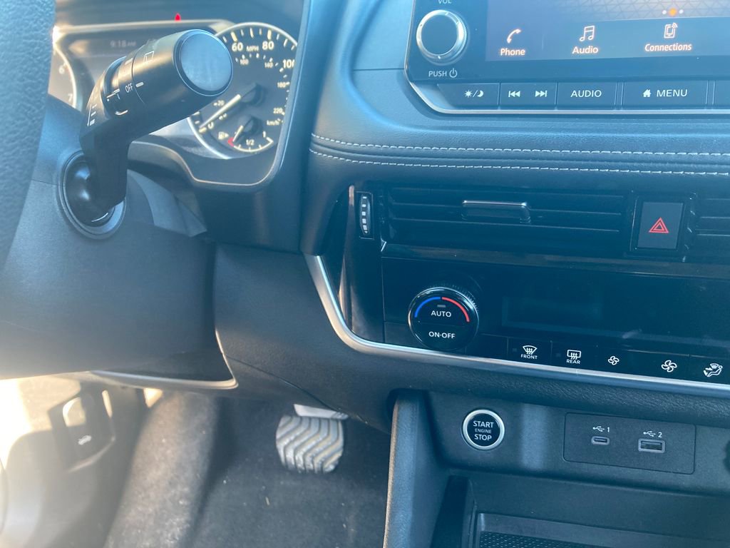 Used 2021 Nissan Rogue SV image 20