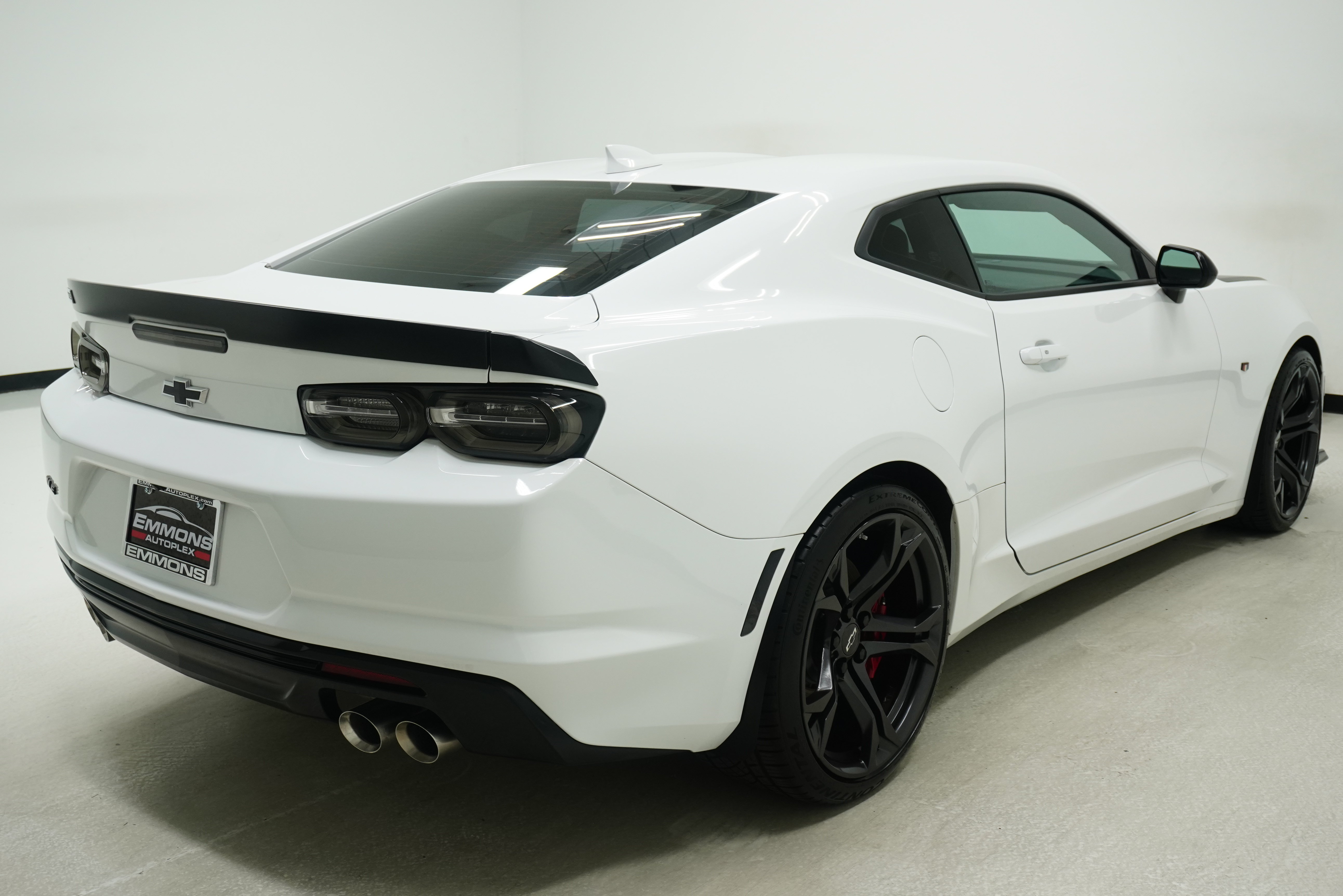 Used 2022 Chevrolet Camaro SS RWD image 4