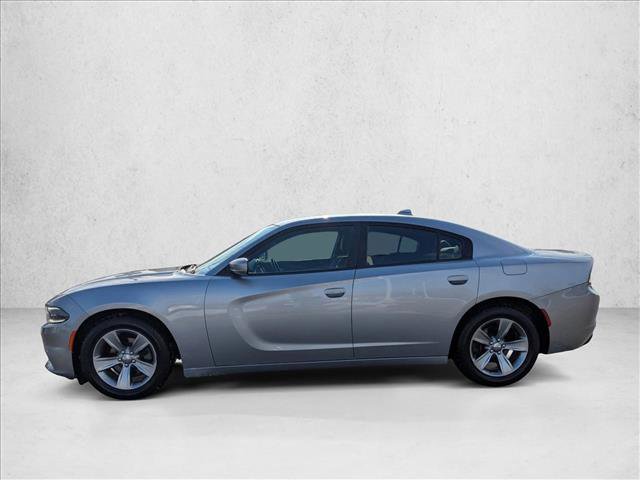 Used 2016 Dodge Charger SXT image 9