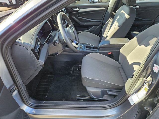 Used 2025 Volkswagen Jetta Sport image 15