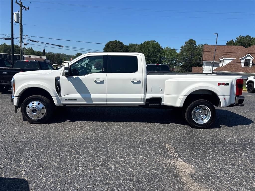 Used 2023 Ford F450 Lariat w/ Lariat Ultimate Package AWD/4WD image 4