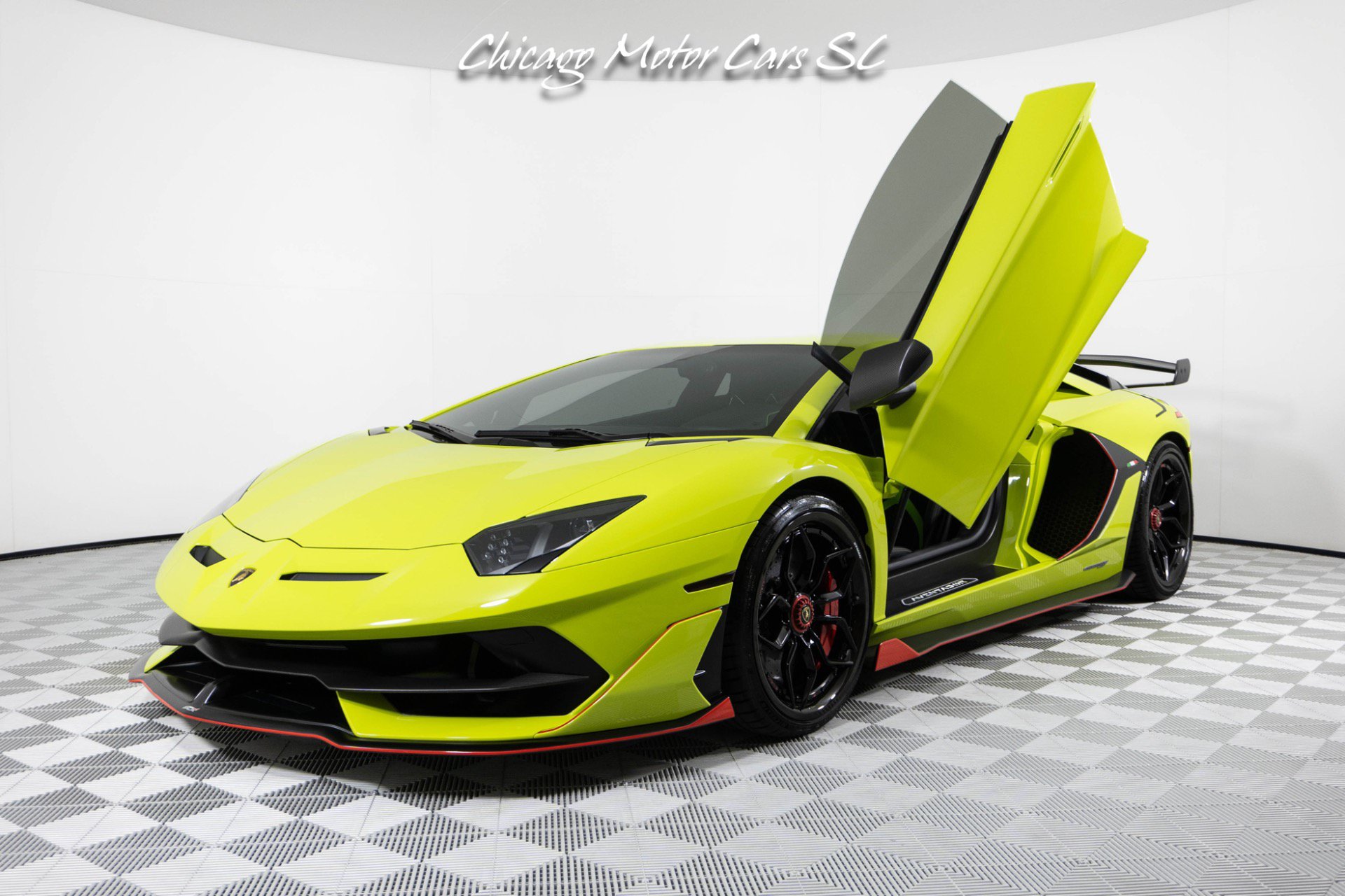 Used 2019 Lamborghini Aventador SVJ AWD/4WD image 25