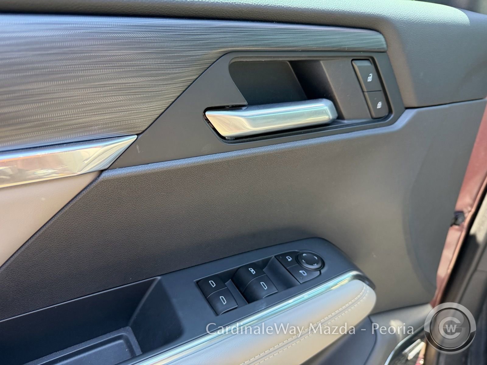 Used 2026 GMC Acadia Elevation w/ LPO, Floor Liner Package FWD image 11