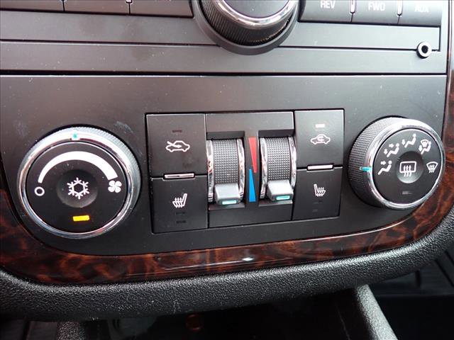 Used 2016 Chevrolet Impala LTZ FWD image 18